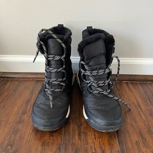 SOREL snow boots! Worn 3 times!